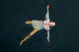 Paula floating
